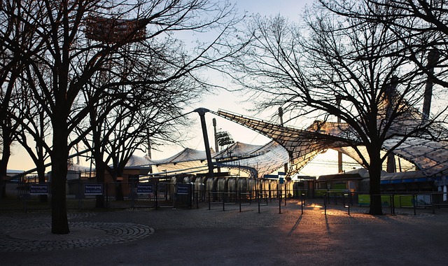 来自各地的 来自各地的